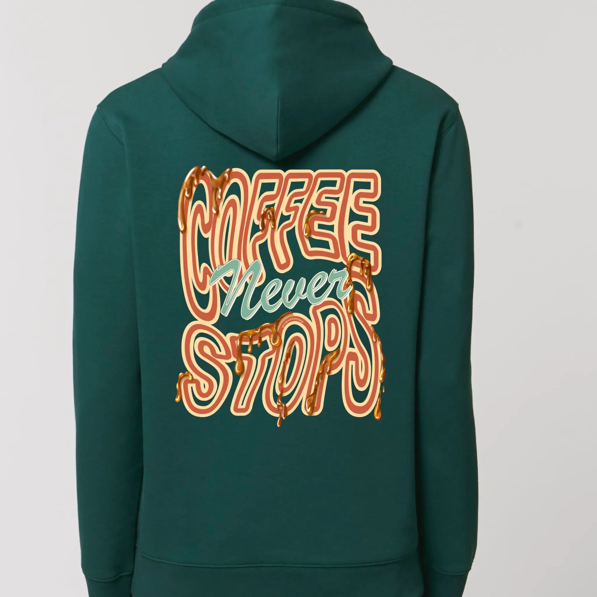 Hoodie groen met koffie print en tekst Coffee Never Stops op achterkant 3.